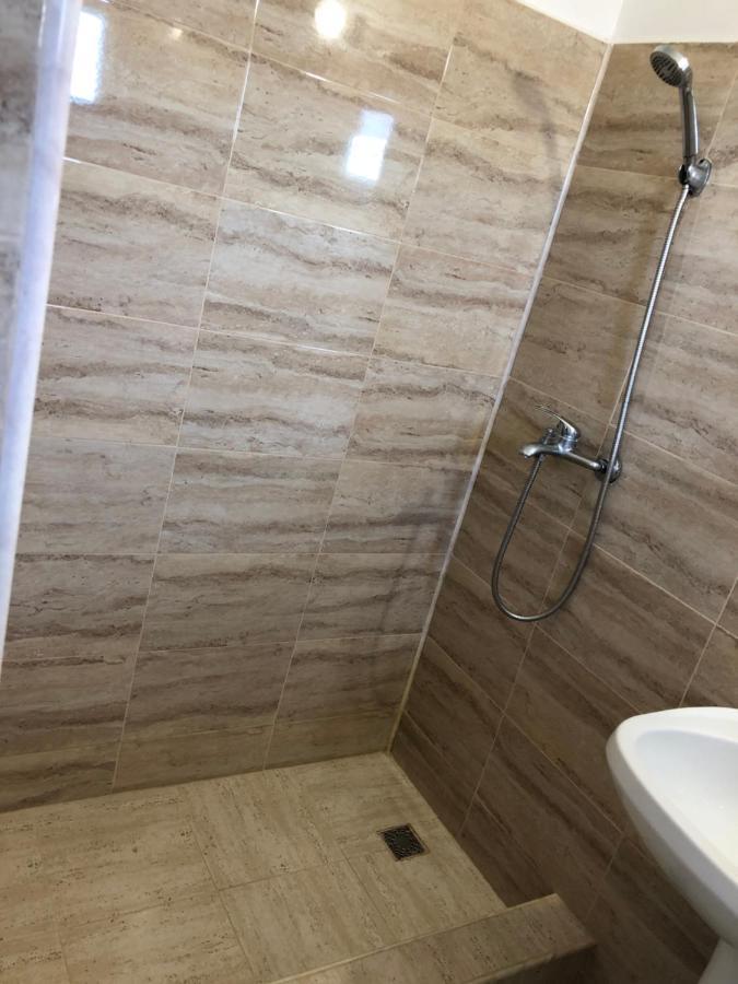 Autentic Boutikue Костинешти Экстерьер фото